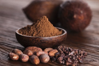 Cacao beans and powder